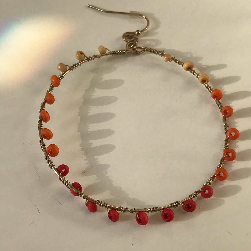 🌅Hoop earrings with a splash of color! 🌅 - Picture 3 of 6